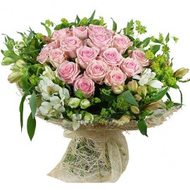 A051 BOUQUET OF ROSES AND ALSTROMERIA