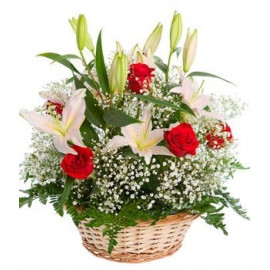 K014 FLOWERS BASKET WITH LILIES AND ROSES