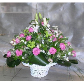 K022 BIG FLOWER ARRANGEMENT WITH CHRYSANTHEMUMS,LILY AND ROSES