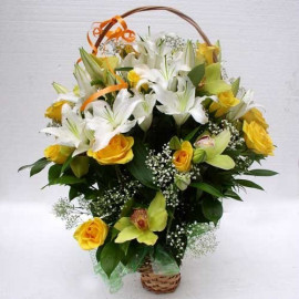 K023 FLOWER BASKET WITH ROSES AND LILIES