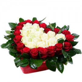 S001 FLOWER ARRANGEMENT HEART WITH RED AND WHITE ROSES