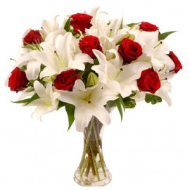 A010 MIXSED BOUQUET OF LILY AND ROSES